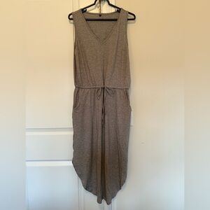 ⚡️NWT⚡️Gray Sleeveless Drawstring Dress